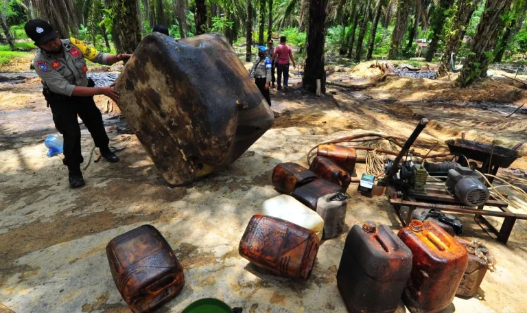 Kasus Sumur Minyak Ilegal Aceh Timur Harus Diselesaikan Secara Tuntas